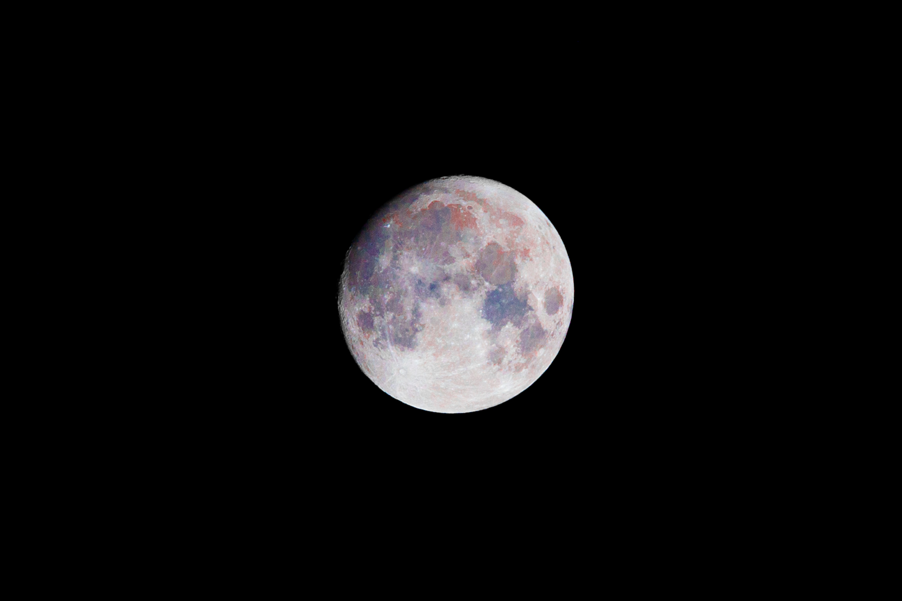 /img/astrophoto/archives_astronautix/lune_couleur.jpg